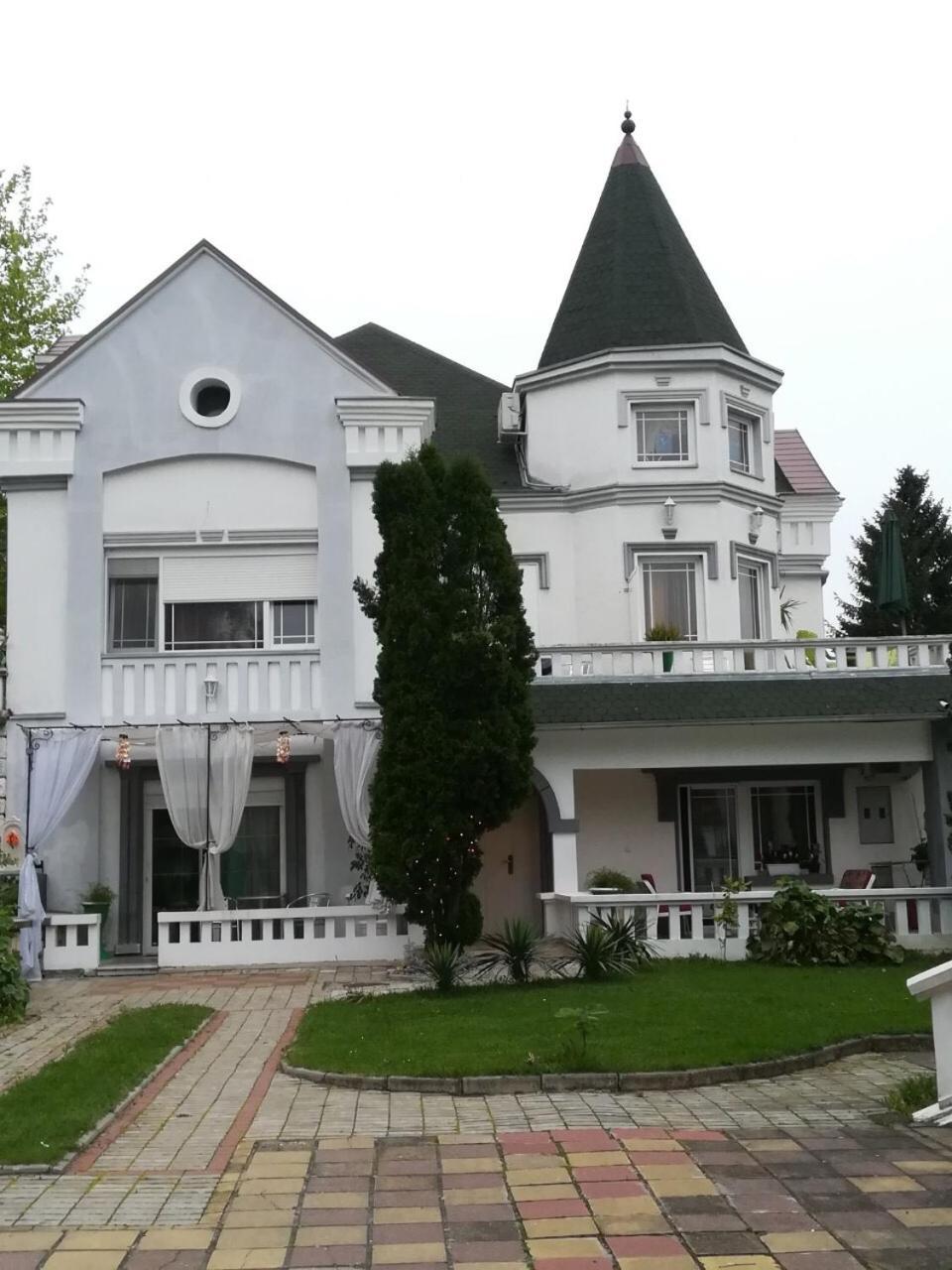 Vila Kraljica 브르드니크 외부 사진